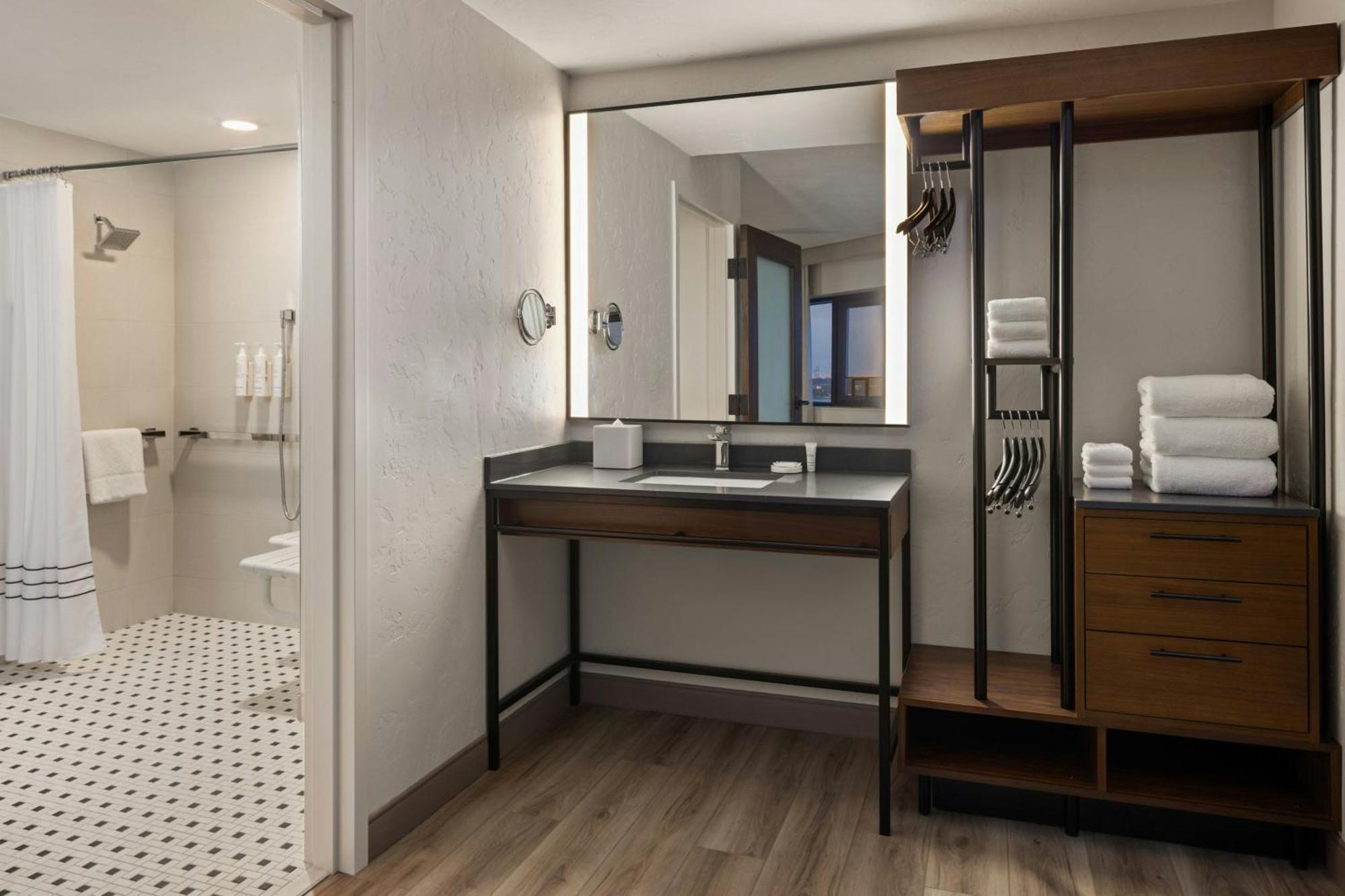 Oshkosh Marriott Waterfront Hotel & Convention Center Exteriör bild
